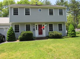 12 Flagstone Pl, Bridgewater, MA 02324