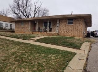 615 W Main St, Weatherford, OK 73096