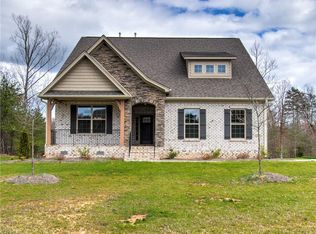 5515 Rambling Rd, Greensboro, NC 27409