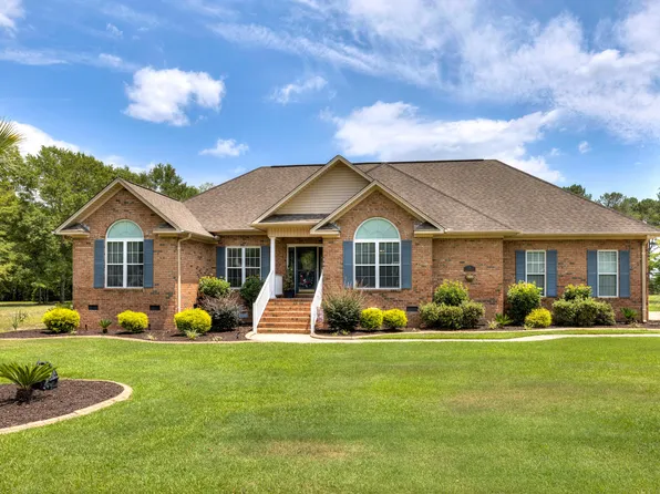 18 Lake Arbu Dr, Manning, SC 29102