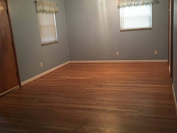 4th image of 448 Tiffany Dr