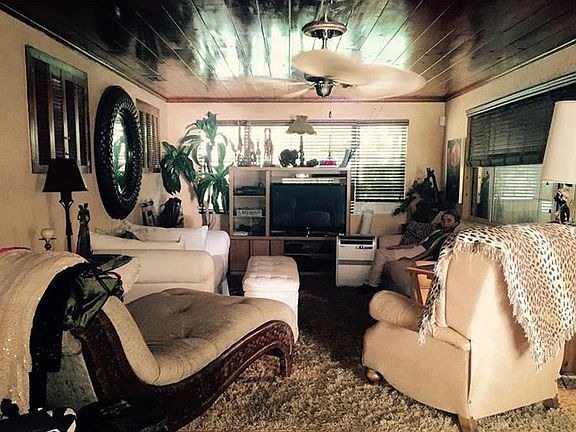 4th image of 1803 Swann Ave