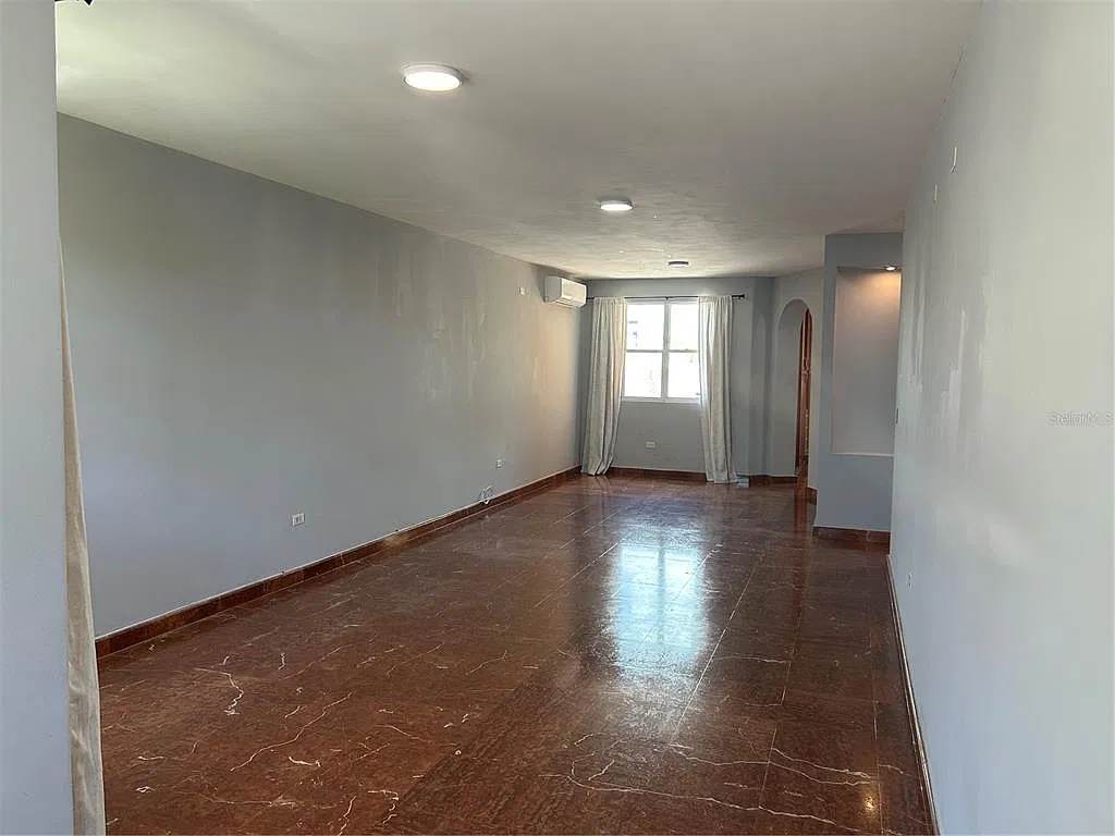 4 bed, 3.5 bath, $3,500 — Photo 3