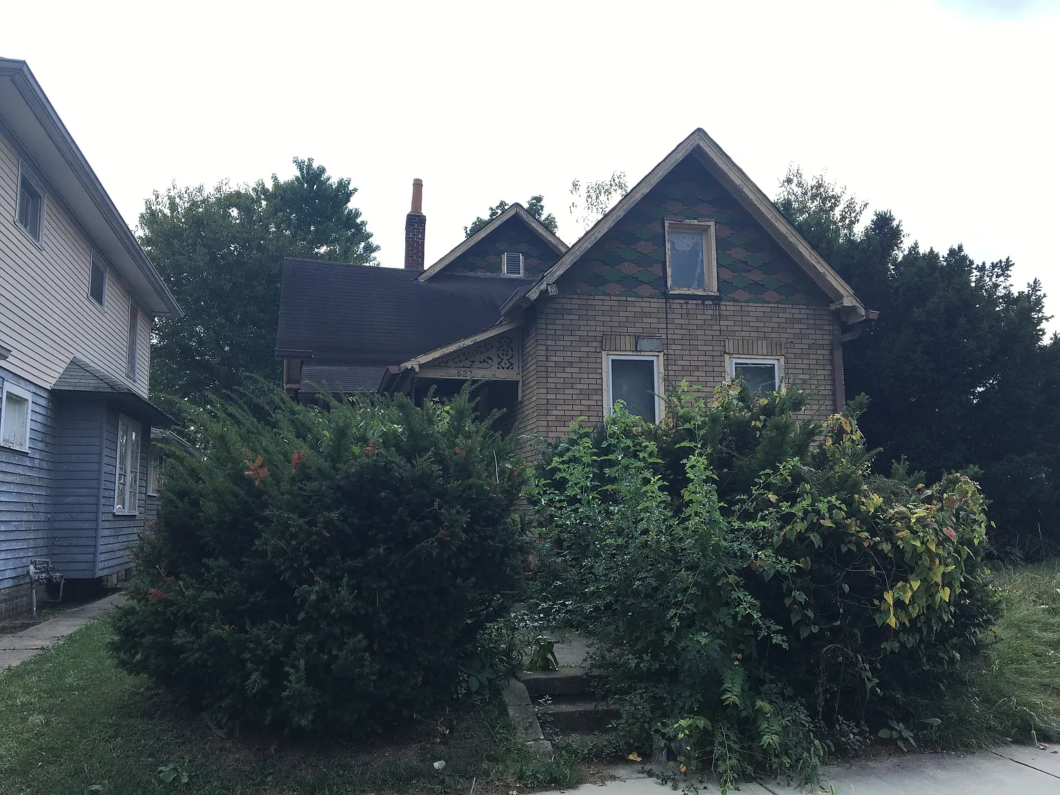 627 E Minnesota St photo 1