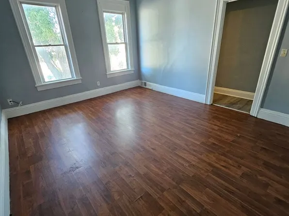 1704 Chestnut St #2, Erie, PA 16502