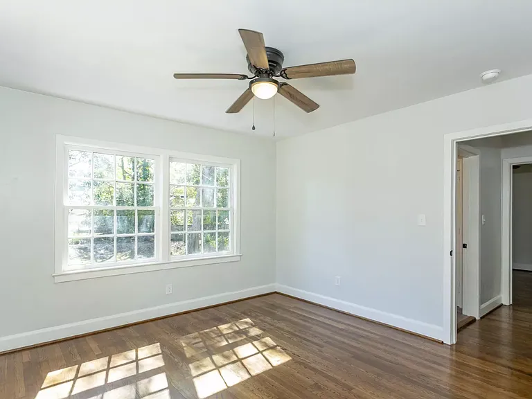 1523 44th St E — Photo 12
