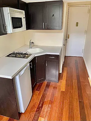 Rented by Oxford Property Group | media 12