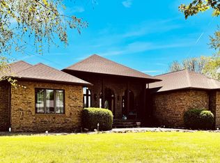 18 Golf Ln, Clinton, IN 47842
