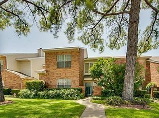 826 Creekside Dr, Lewisville, TX 75067