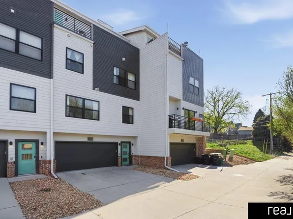 3117 Mayberry Plz, Omaha, NE 68105