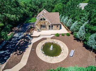 10240 Queen Ave S, Bloomington, MN 55431