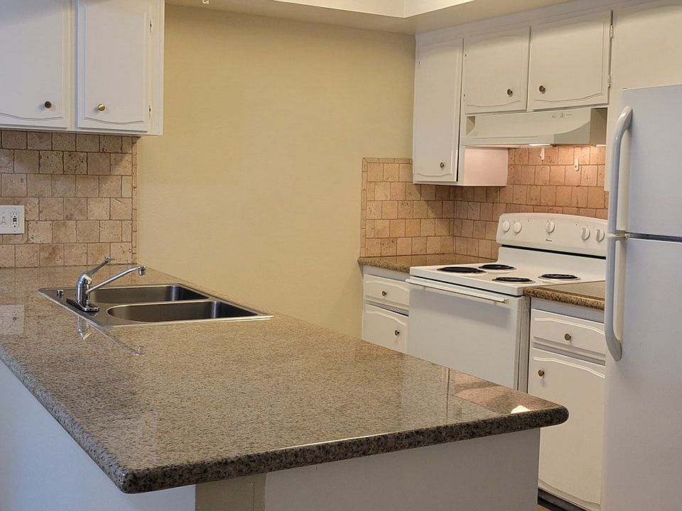 Kitchen with Appliances