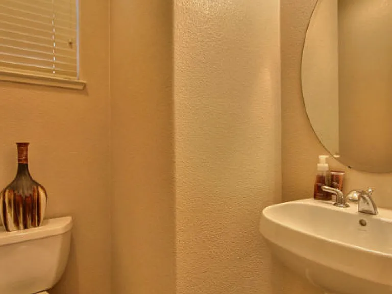 1027 Aquamarine Ter — Photo 8