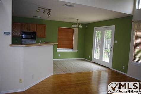 3rd image of 8906 Arch Brg