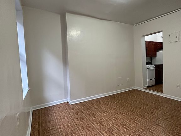 3rd image of 410 W 56th St APT 4C