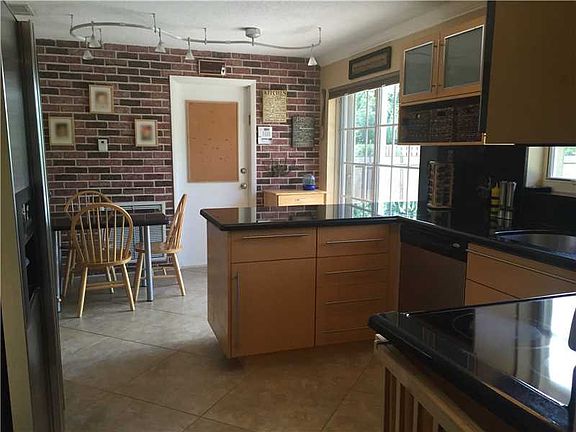 4th image of 10417 SW 53rd St