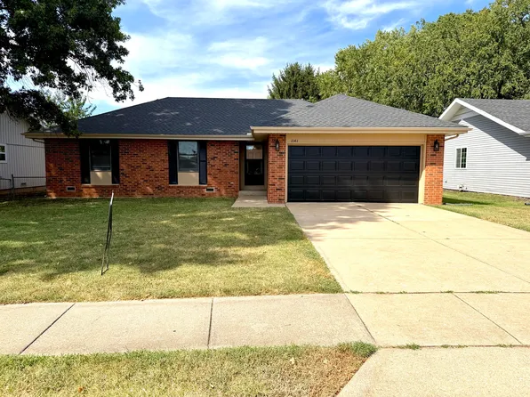 1141 E Cambridge Street, Springfield, MO 65807
