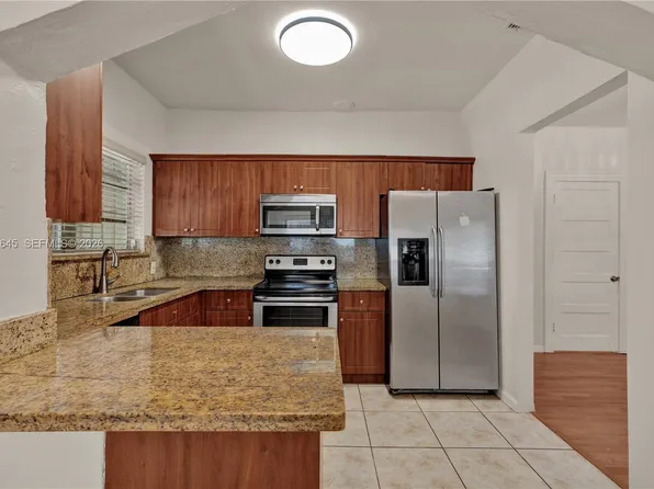 2145 SW 7th St, Miami, FL