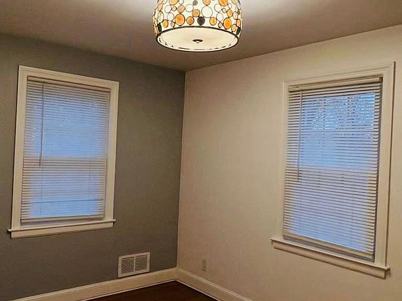 small bedroom (or office)