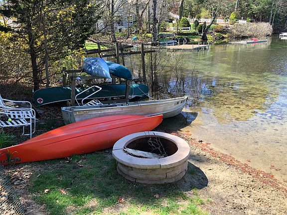 4th image of 169 Lake Shore Dr