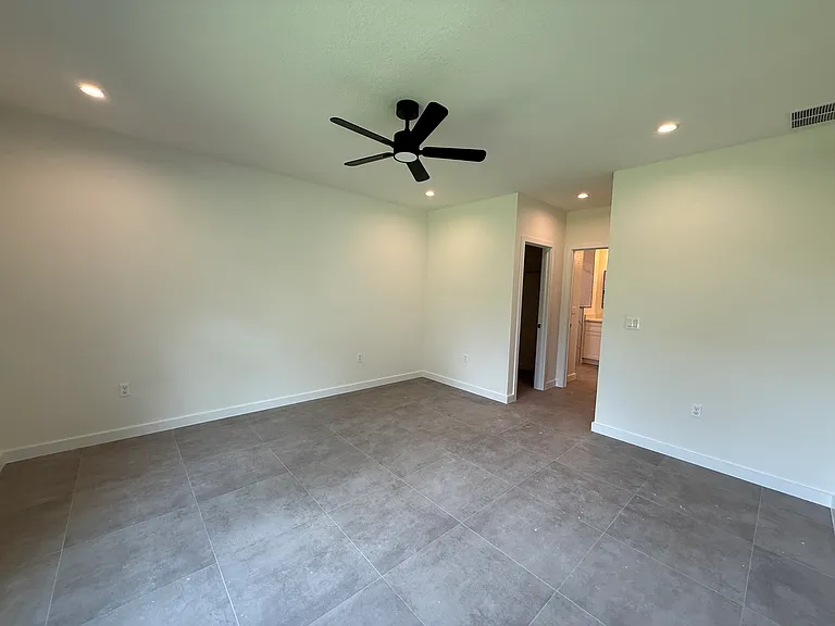 1250 Overhead St — Photo 10