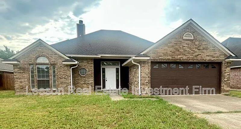 3120 Stockwell Rd