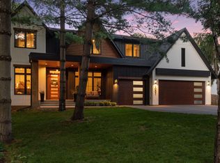 4865 Ferncroft Dr, Shorewood, MN 55331