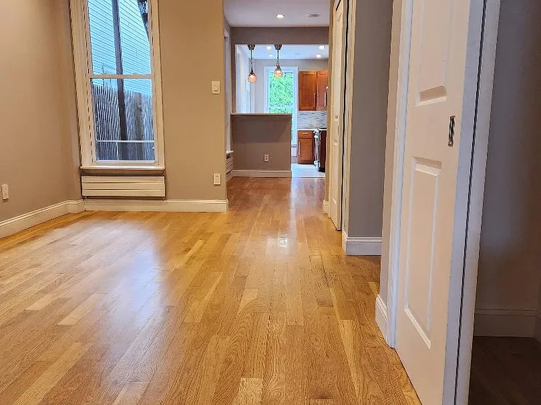 54 Hausman St #1A — Photo 9