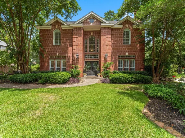 18 N Highland Ct, Spring, TX 77381