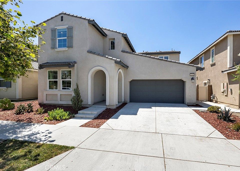 1st image of 3244 E Yosemite Dr