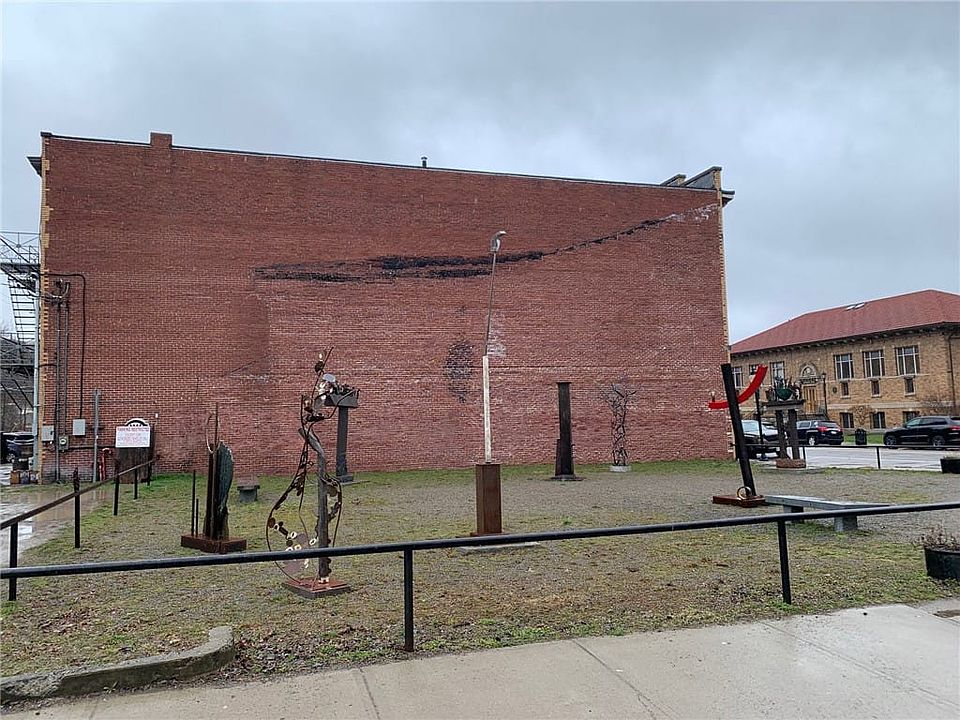 2nd image of 3 N Main St