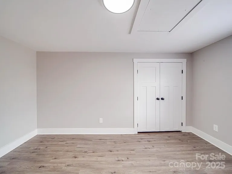 903 W End Ave #905 — Photo 11
