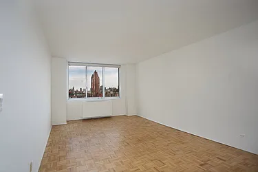 Rented by Manhattan Skyline