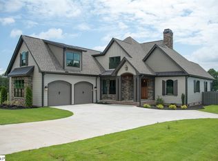 108 Roberts Cir, Greer, SC 29650