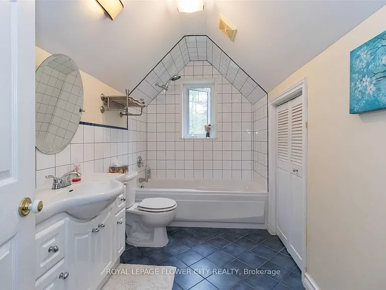 67 Regency Dr — Photo 23
