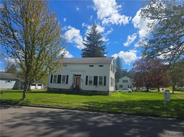 11 Grace St, Cuba, NY 14727