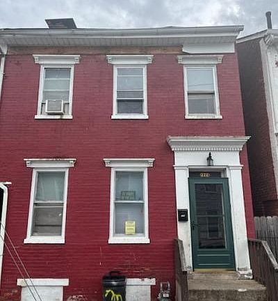 2nd image of 222 E Walnut St