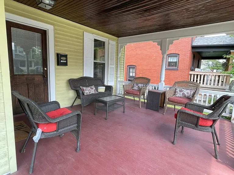 1524 W 4th St — Photo 31