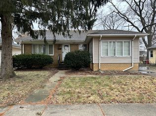 1127 Plaza Dr, Joliet, IL 60435