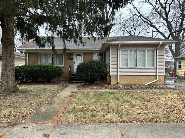 1127 Plaza Dr, Joliet, IL 60435