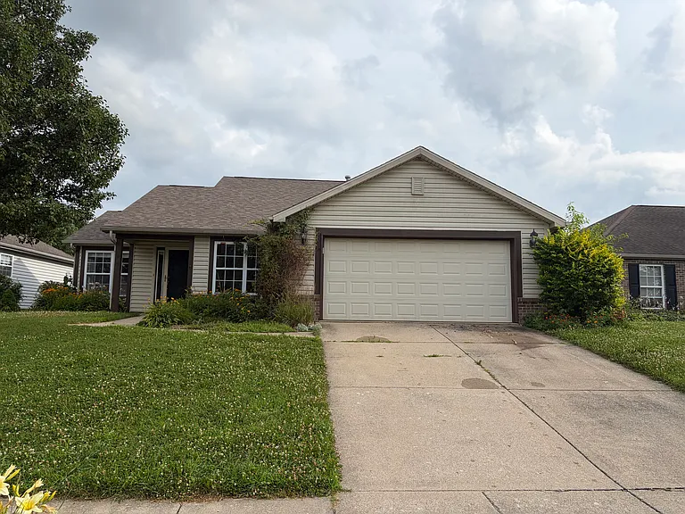 1949 Halyard Ct — Photo 1