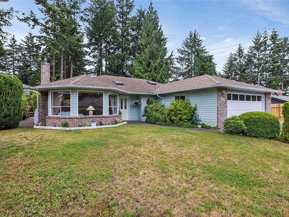 1st image of 464 Quatsino Rd