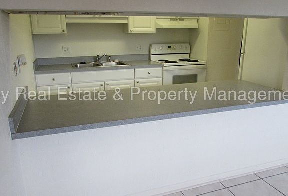 4th image of 45 Pennsylvania St APT 6