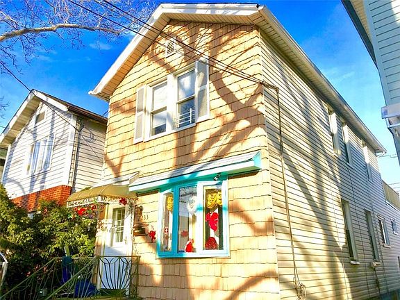 5th image of 2233 W 5th St