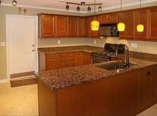 W52N767 Windsor Dr, Cedarburg, WI
