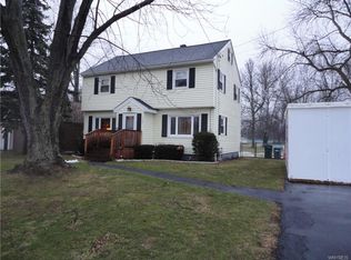 2489 Reynolds Rd, Niagara Falls, NY 14304