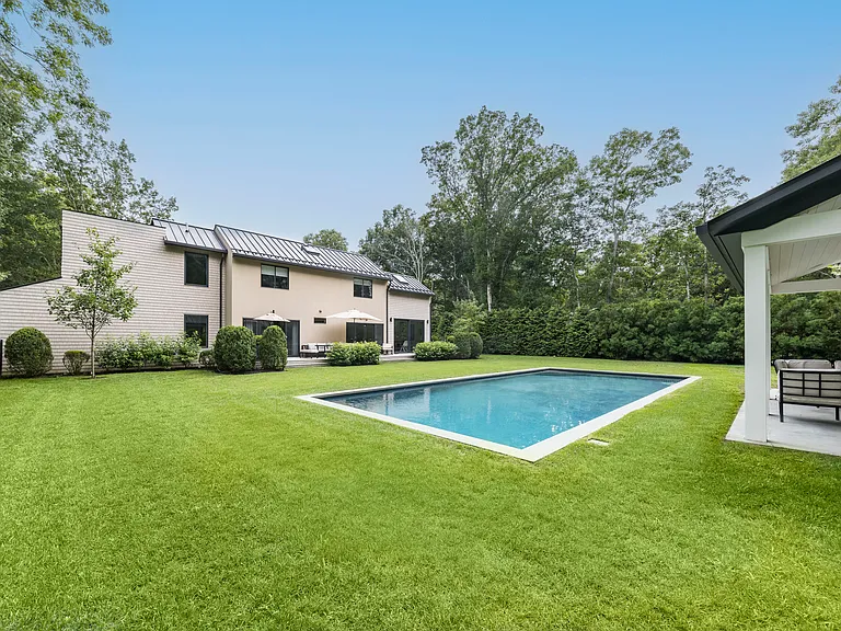 19 Hillside Ave — Photo 24