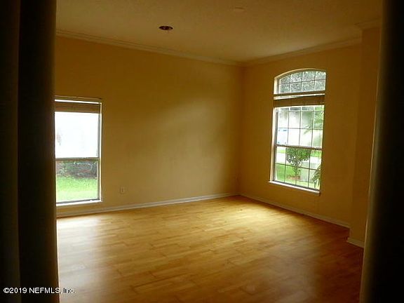 4th image of 11519 Summer Haven Blvd N