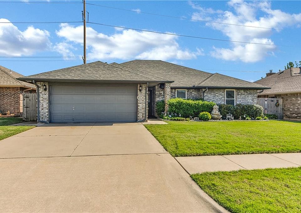 1st image of 1212 SW 133rd Pl