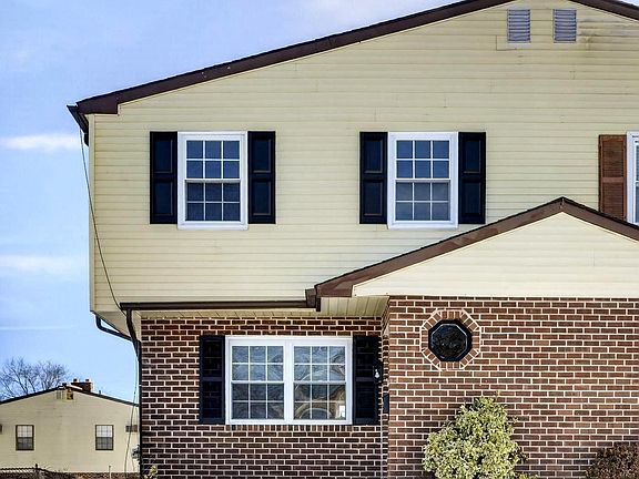 2nd image of 642 Rively Ave